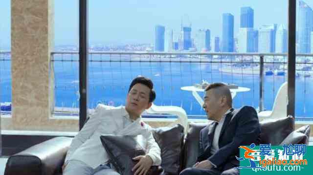 陈建斌新剧《爱我就别想太多》扑街，网友：四郎你要是被迫的，就眨？
