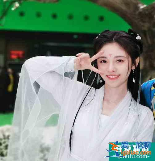 《如意芳霏》正式官宣，鞠婧祎造型又甜又灵，与男主同框超甜？