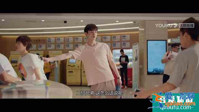 《非处方青春》袁雨萱颜值吸睛，上演校园万人迷女神！却苦恋男主？