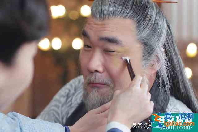 《暮白首》之白为止：无论多大年纪，动情的样子都一般无二？