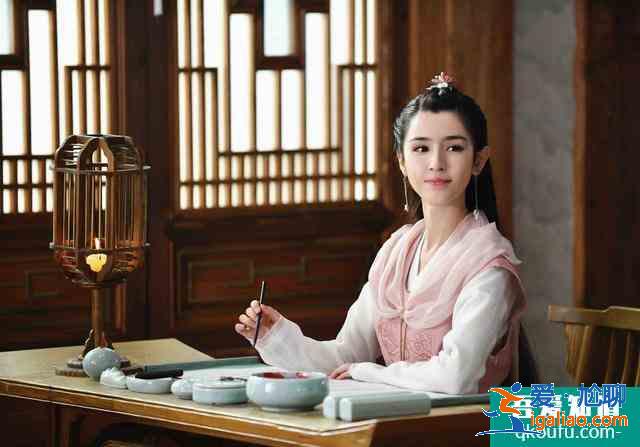《天舞纪》开播哈妮克孜古装扮相吸睛，怼功一流获封“人间小辣椒”？