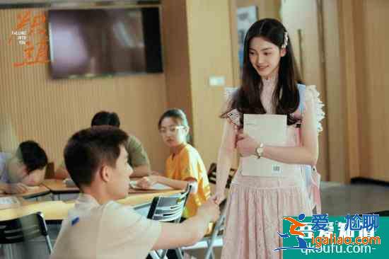 演员张凯莹新剧《炽道》热播 系花施茵直球追爱上演be美学？