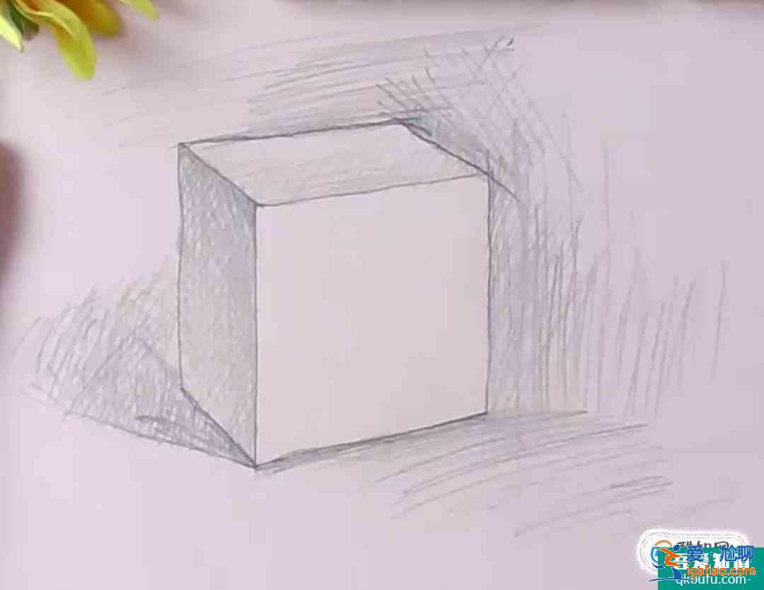 新手如何画好正方体的结构素描？