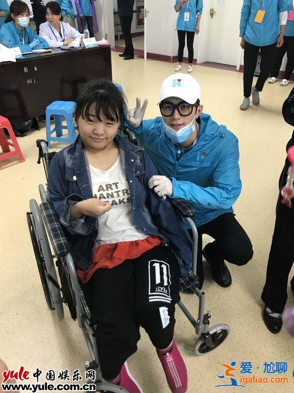 陈学冬助力韩红爱心百人援宁  雨中疾走不停歇  心情未受影响