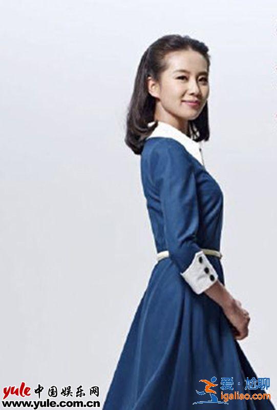 Angelababy练练孙俪刘诗诗开学之际回到民国做学生
