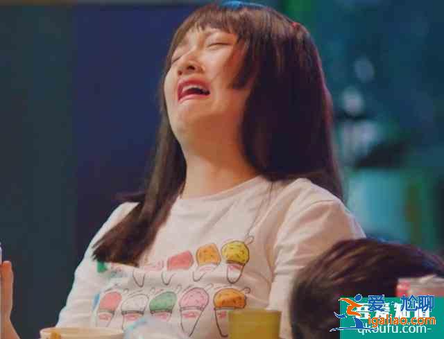 关晓彤《二十不惑》提档！女演员班底太给力，连看2遍预告不过瘾？