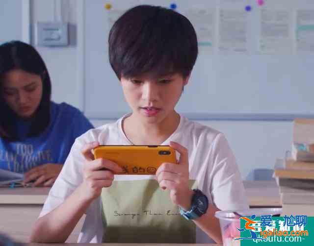 关晓彤《二十不惑》提档！女演员班底太给力，连看2遍预告不过瘾？