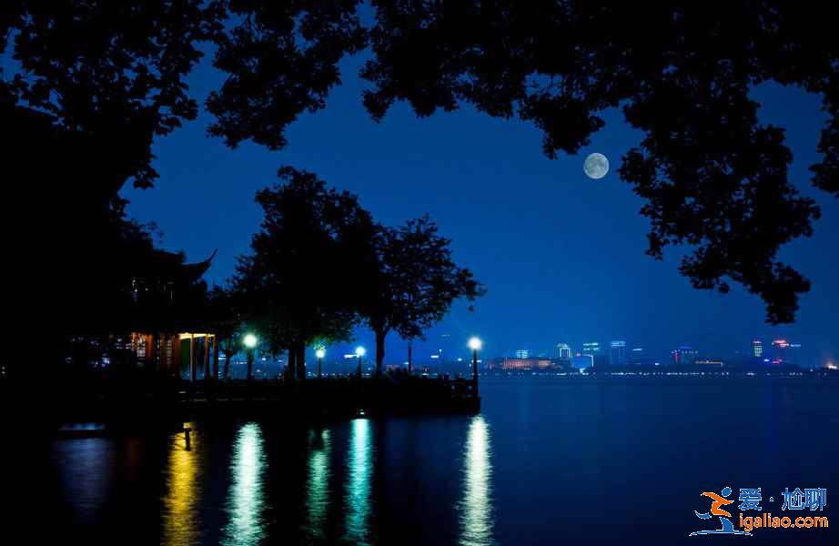 白堤步行怎么玩？白堤周边的这些景点要串在一起玩！？