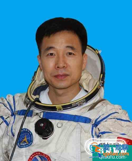 中国历届神州航天员？