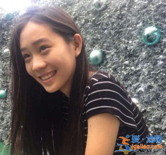 李连杰首晒两女儿合照 两女儿亭亭玉立 网友:美得像双胞胎