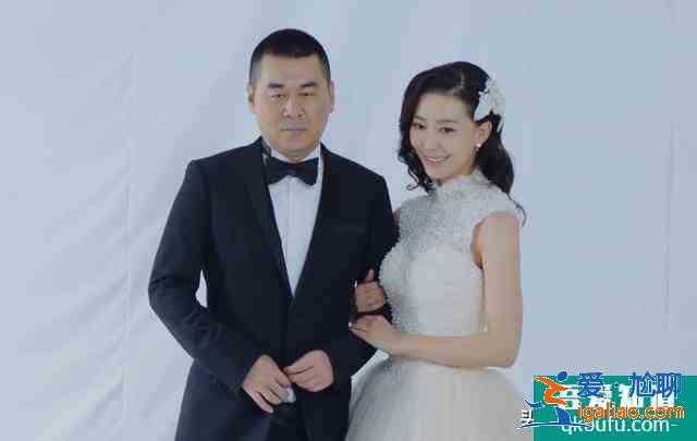 《爱我就别想太多》，老男人偶遇年轻纯真女孩，可想而不可求？