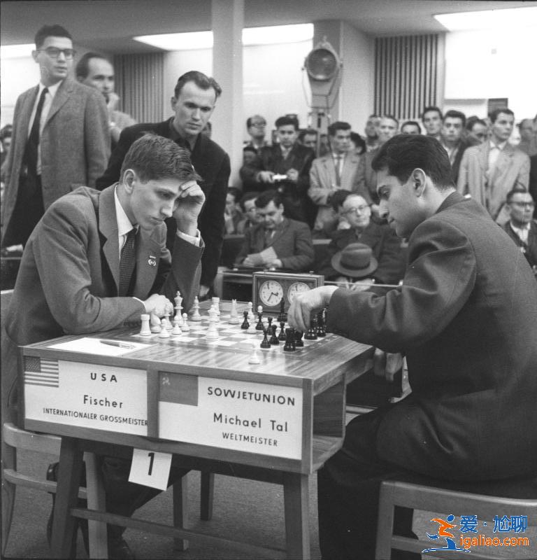 《后翼弃兵》的原型是谁？6岁自学下棋打败苏联世界冠军？