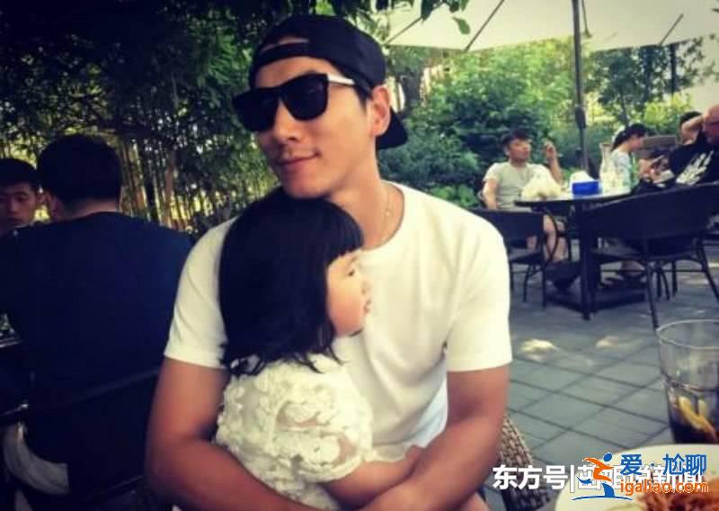 他们是高个子夫妻,11岁儿子继承高基因,3岁女儿长得令人惊喜 他们是高个子夫妻,11岁儿子继承高基因,3岁女儿长得令人惊喜