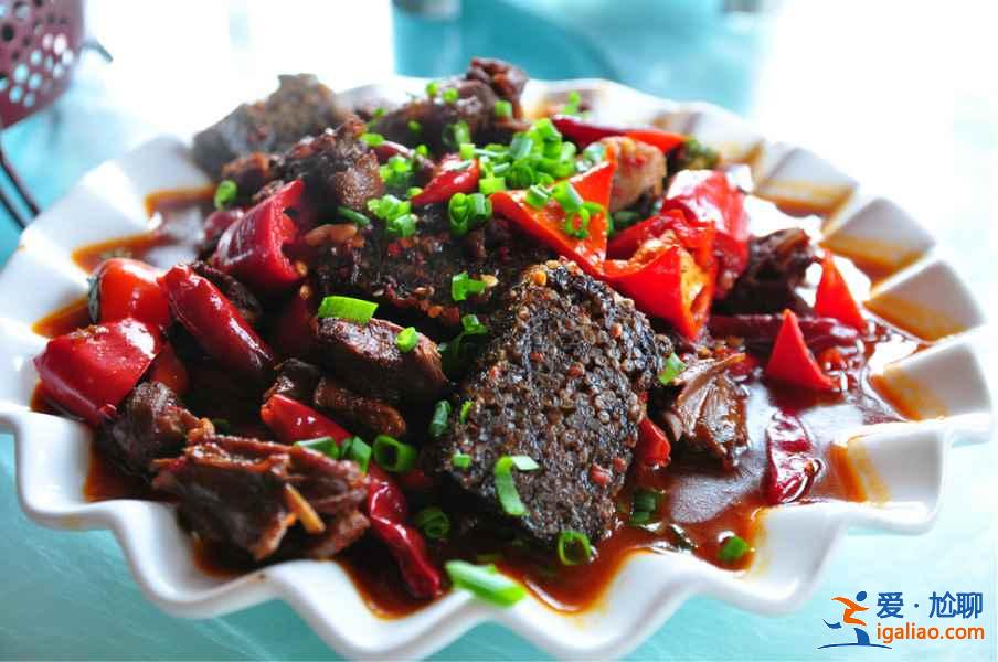 凤凰古城有什么好吃的，凤凰古城有哪些特色美食，凤凰古城特色美食推荐？
