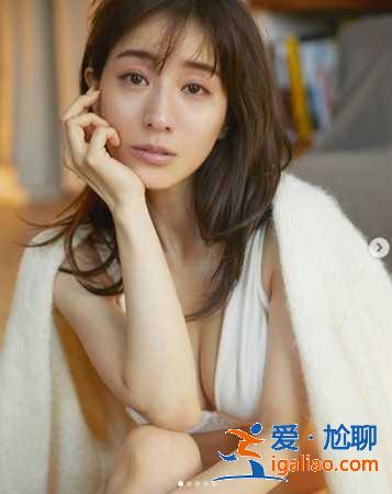 滨崎步《M》日剧首曝光 三浦翔平扮帅会长捧脸撩妹？