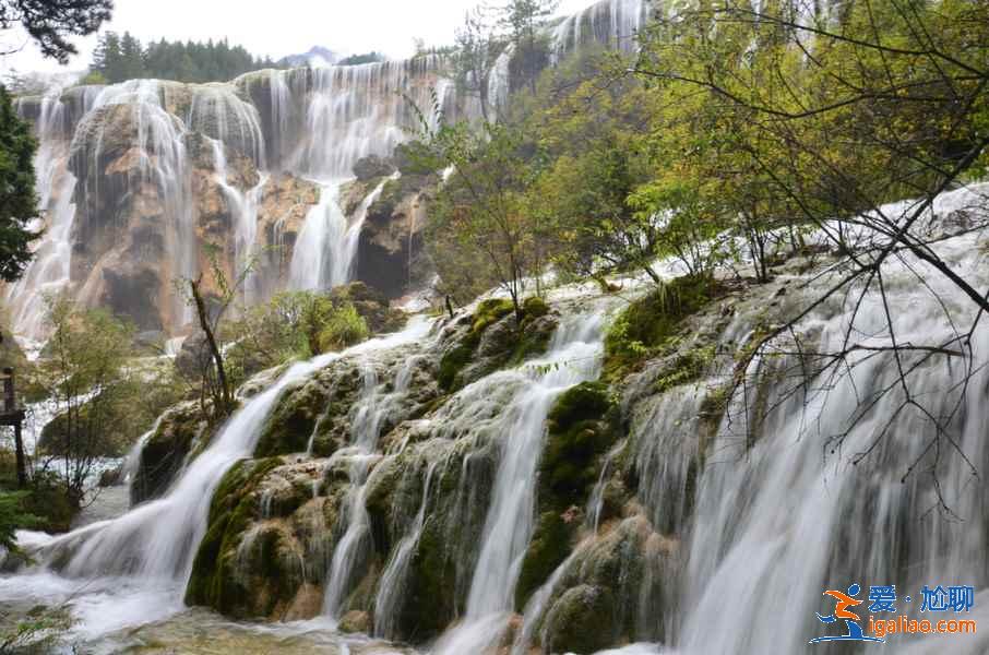 九寨沟有哪些热门打卡景点，九寨沟必游景点盘点，去九寨沟怎么玩？