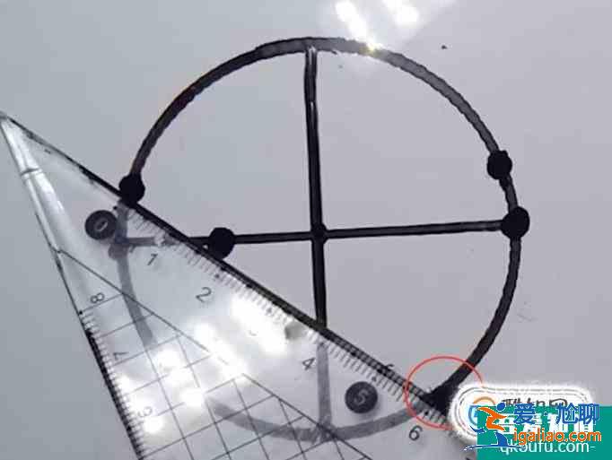 如何用尺规作图法画正五边形? 如何用尺规作图法画正五边形?