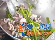 八爪鱼炒菜心怎么做？？