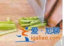 芫爆鱿鱼卷怎么做？？