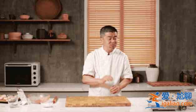 鲜肉月饼怎么怎么做？？