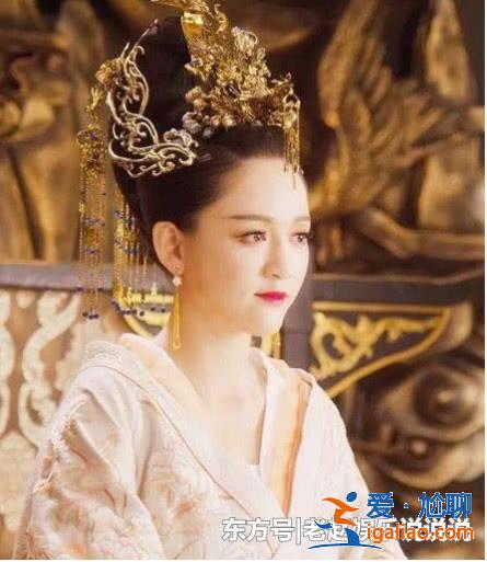 女明星戴珠子谁最美?杨紫真心美,杨幂有灵气,刘涛像顶吊灯 女明星戴珠子谁最美?杨紫真心美,杨幂有灵气,刘涛像顶吊灯