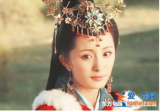 女明星戴珠子谁最美?杨紫真心美,杨幂有灵气,刘涛像顶吊灯 女明星戴珠子谁最美?杨紫真心美,杨幂有灵气,刘涛像顶吊灯