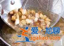 爆炒咸鱼黄豆芽怎么做？？