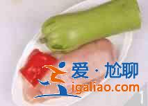 瓠子炒鸡柳怎么做？？