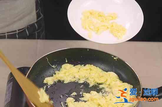 韭菜鸡蛋馅怎么调？