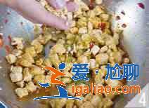 碎米鸡丁怎么做？？