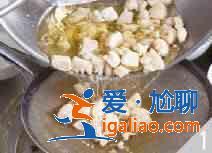 辣子鸡丁怎么做？？