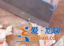 辣子鸡丁怎么做？？