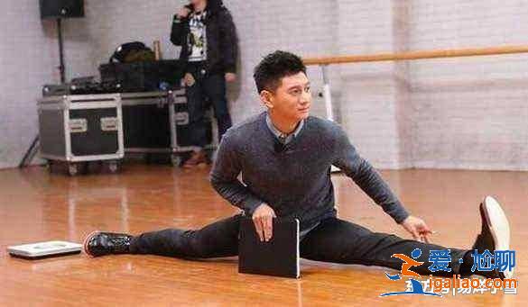 谁说男星不会一字马,杨洋的柔软程度让很多女生自愧不如 谁说男星不会一字马,杨洋的柔软程度让很多女生自愧不如