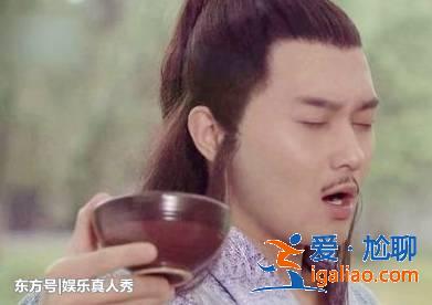 同样是喝酒:古天乐清新俊逸,邓论飘飘欲仙,最后一位帅气逼人 同样是喝酒:古天乐清新俊逸,邓论飘飘欲仙,最后一位帅气逼人
