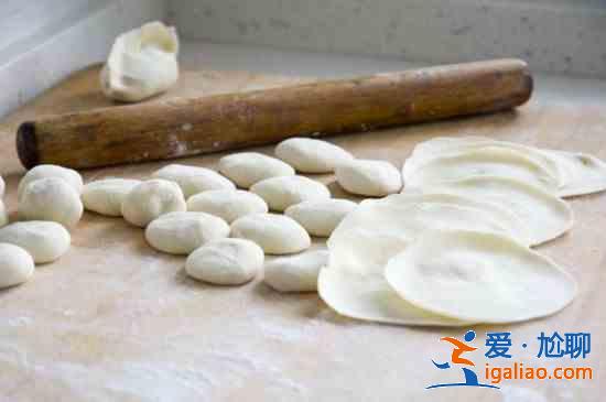 饺子皮怎么和面？