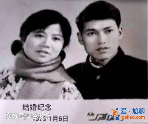 结婚40年!张歆艺爸妈喝交杯酒幸福浪漫,张妈妈颜值高笑容甜 结婚40年!张歆艺爸妈喝交杯酒幸福浪漫,张妈妈颜值高笑容甜