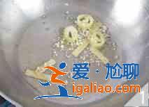豆腐干炒豇豆怎么做？？
