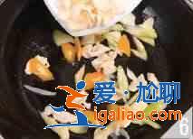 百合炒鸡片怎么做？？