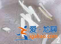 香辣莴笋翅怎么做？？