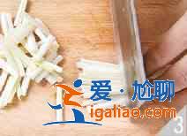 草菇爆鸡丝怎么做？？