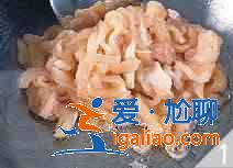 草菇爆鸡丝怎么做？？