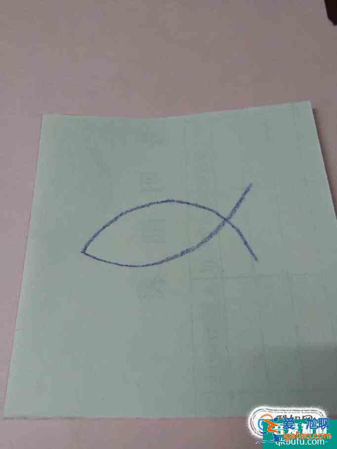 教宝宝一个画鱼的方法？