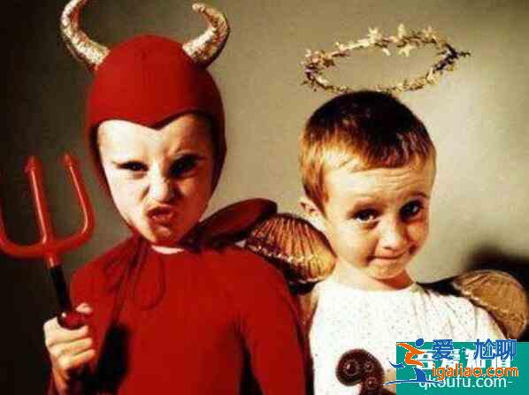 万圣节鬼怪恐怖主题的晚会,可以扮成什么呢？？