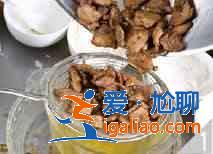 洋葱炒猪肝怎么做？？