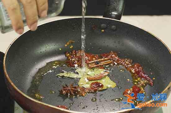 麻辣烫底料配方？