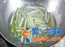 山楂炒羊肉怎么做？？