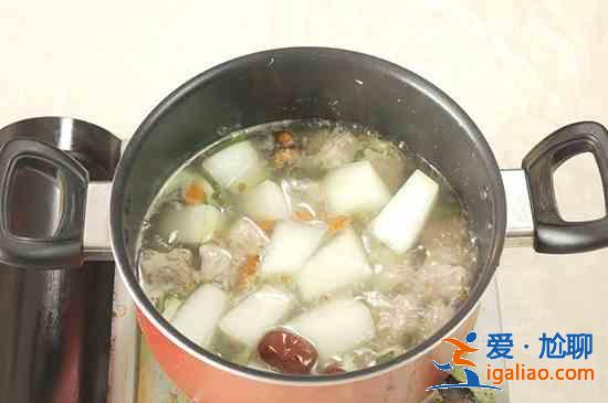 冬瓜排骨汤怎么做？