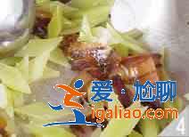 青笋炒腊肉怎么做？？