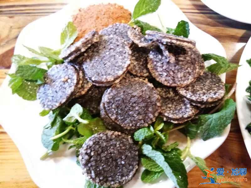 丽江纳西族美食有什么，丽江纳西族都有哪些特色美食，丽江纳西美食攻略？