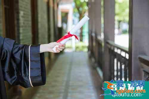 杭州市西湖区的物理补习班哪家好？收费标准是什么？？